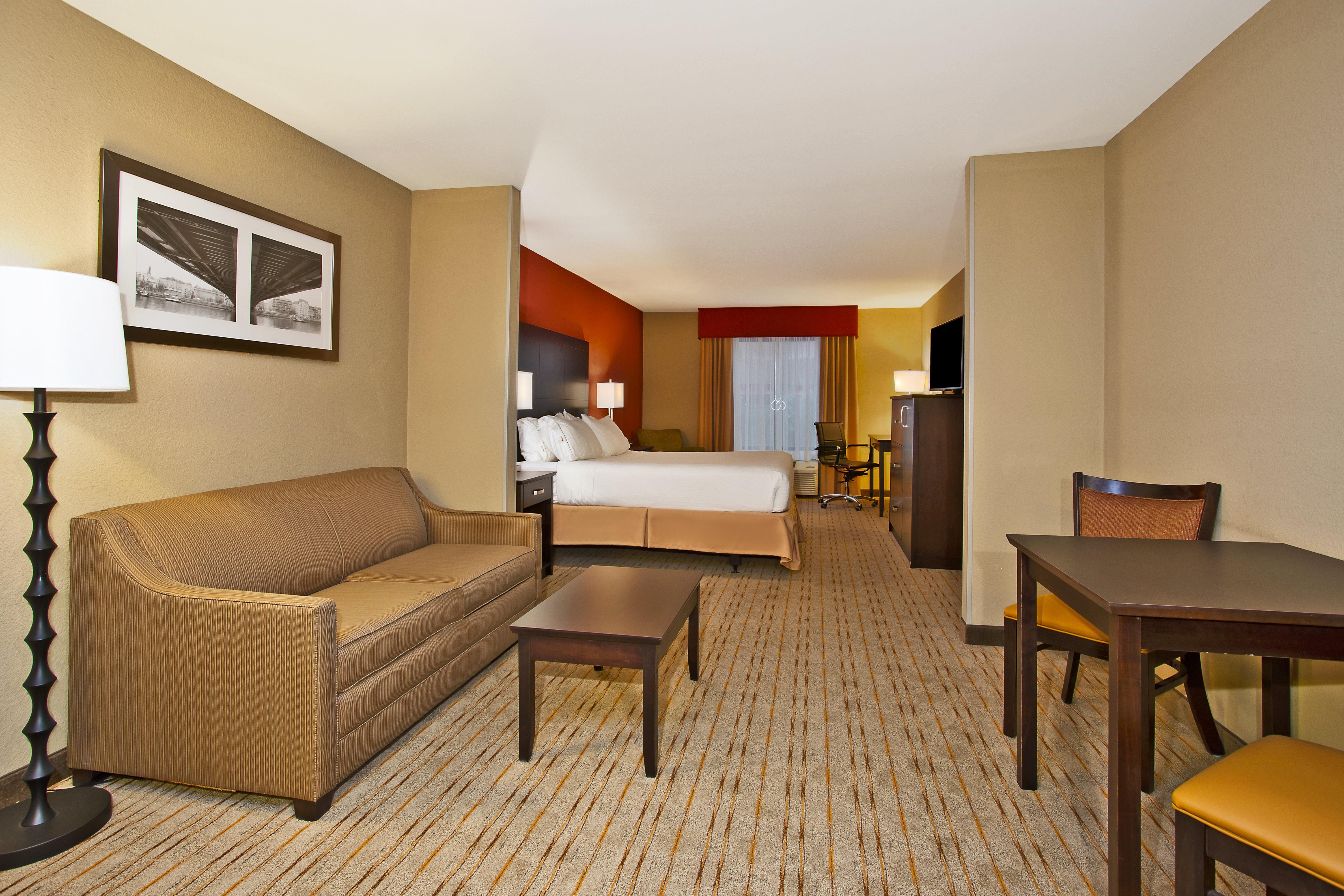 Holiday Inn Express & Suites Springfield By Ihg Exterior foto