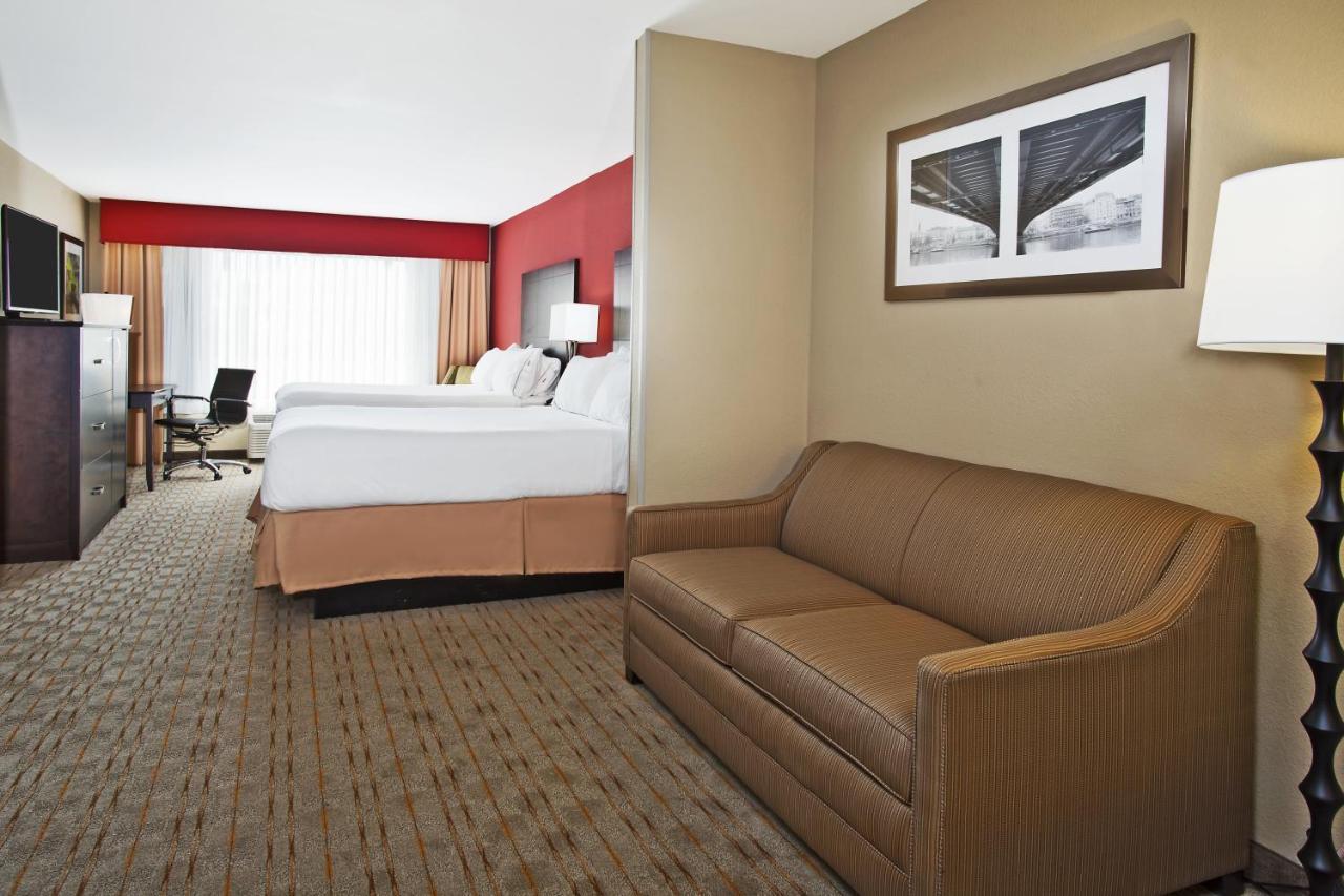 Holiday Inn Express & Suites Springfield By Ihg Exterior foto